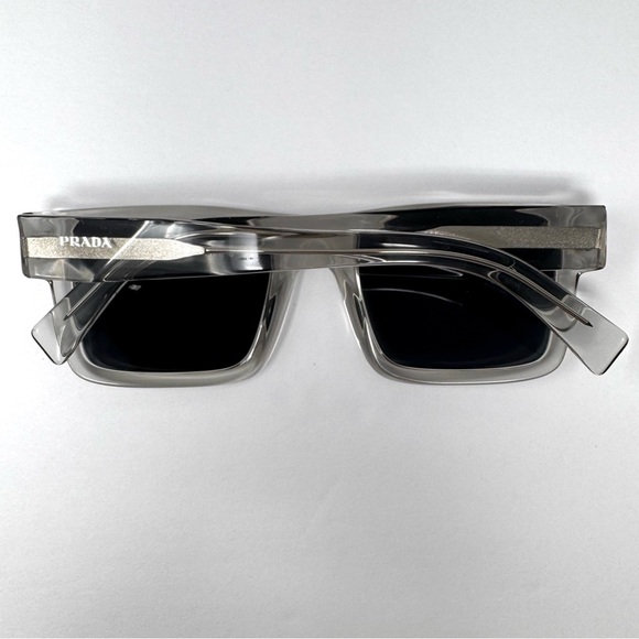 PRADA sunglasses, made in Italy main image 8